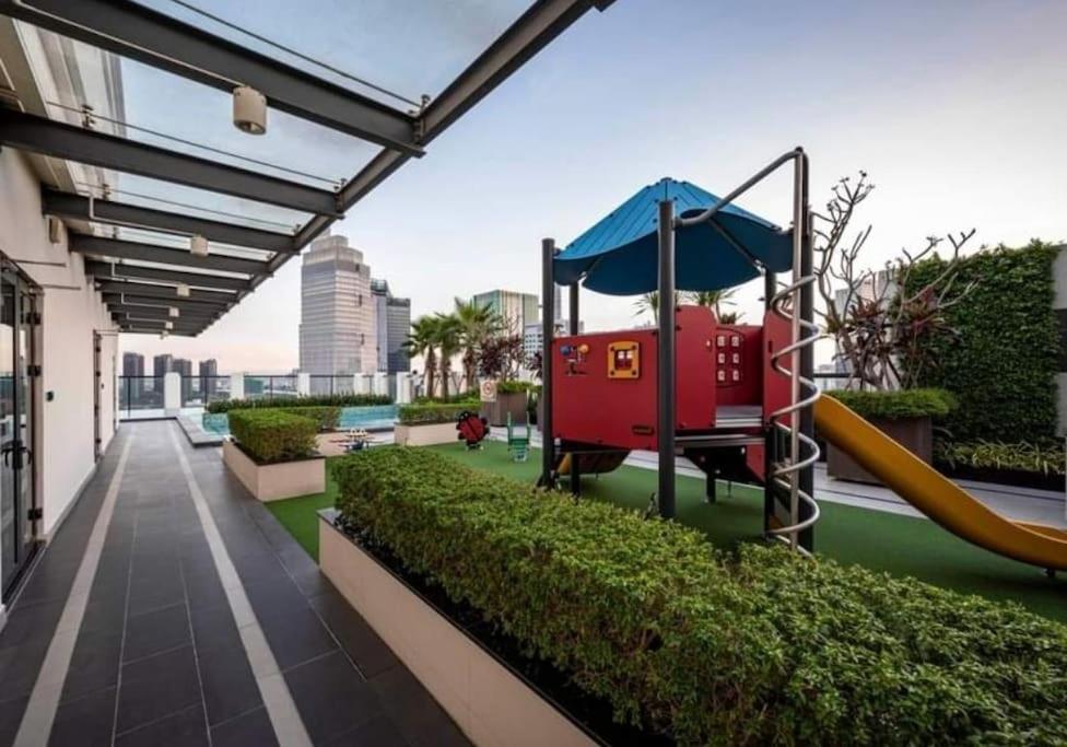The Rixx Downtown Apartment@D1/Pool/Gym/Operahouse Ho Chi Minh-Byen Eksteriør billede